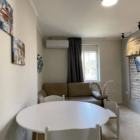 M. Shyri Str.1 *